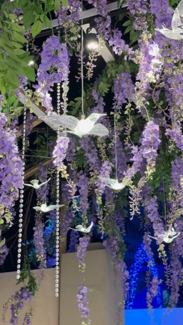 A royal moment in the heart of Riffa.
Layers of soft white florals, custom-built details, and refined furniture coming together to create a quiet, cinematic kind of luxury.

A celebration designed to feel like a modern royal fairytale: intimate, polished, and effortlessly grand.

#aliaflowers #royalwedding #riffa #bahrainweddings #aliaflowersevent