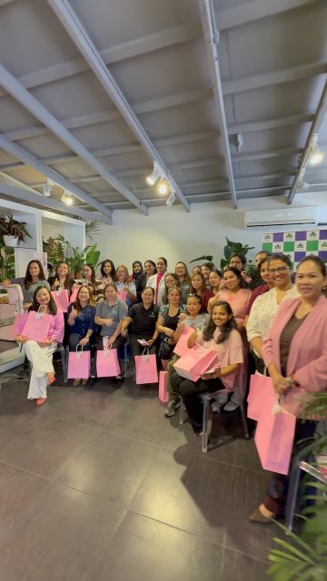 Caring for our team goes beyond words. 💗

This Pink October, we partnered with @alhilalhospital on a breast cancer awareness session for the women of Alia Flowers.

Early detection saves lives. Check yourself, and remind someone you love. 🌸

Support Think Pink through our Pink October Collection, link in bio

#PinkOctober #BreastCancerAwareness #EarlyDetection #AliaFlowers #alhilalhospitalbahrain