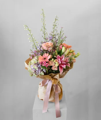 MIXED FLORAL ARRANGEMENT